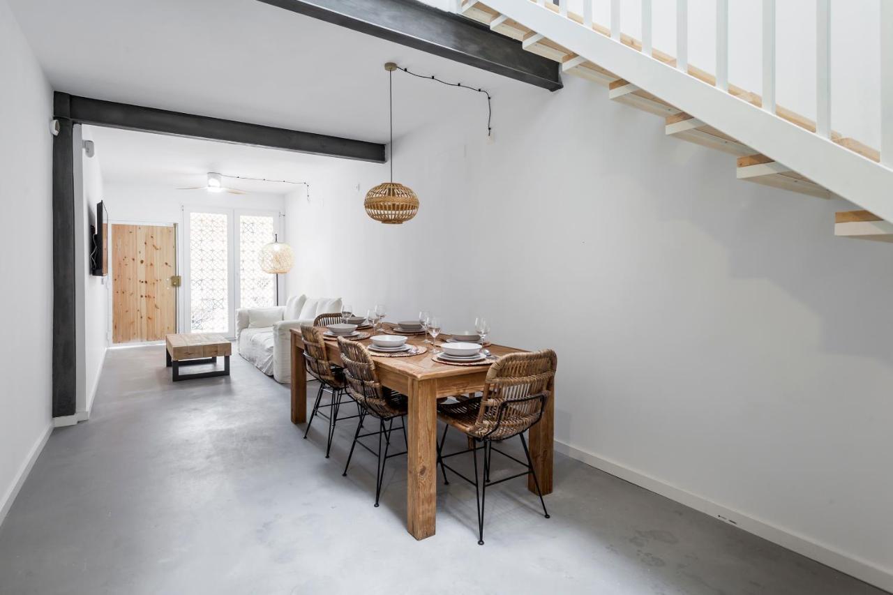 Three Floor House With Terrace Villa บาเลนเซีย ภายนอก รูปภาพ
