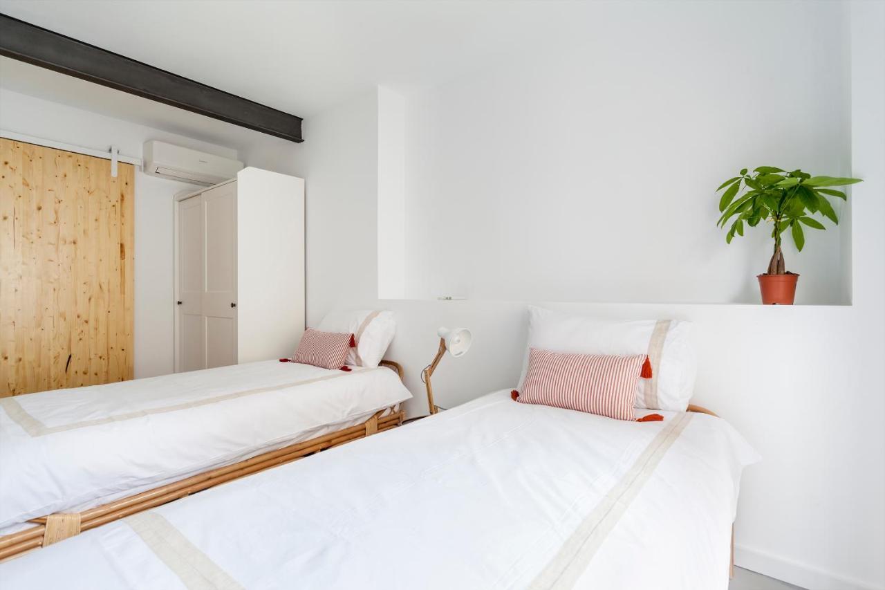 Three Floor House With Terrace Villa บาเลนเซีย ภายนอก รูปภาพ